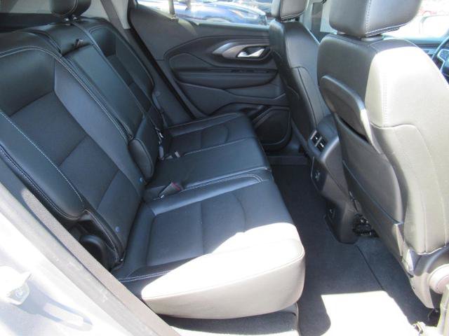 Used 2023 GMC Terrain SLT AWD/4WD image 31