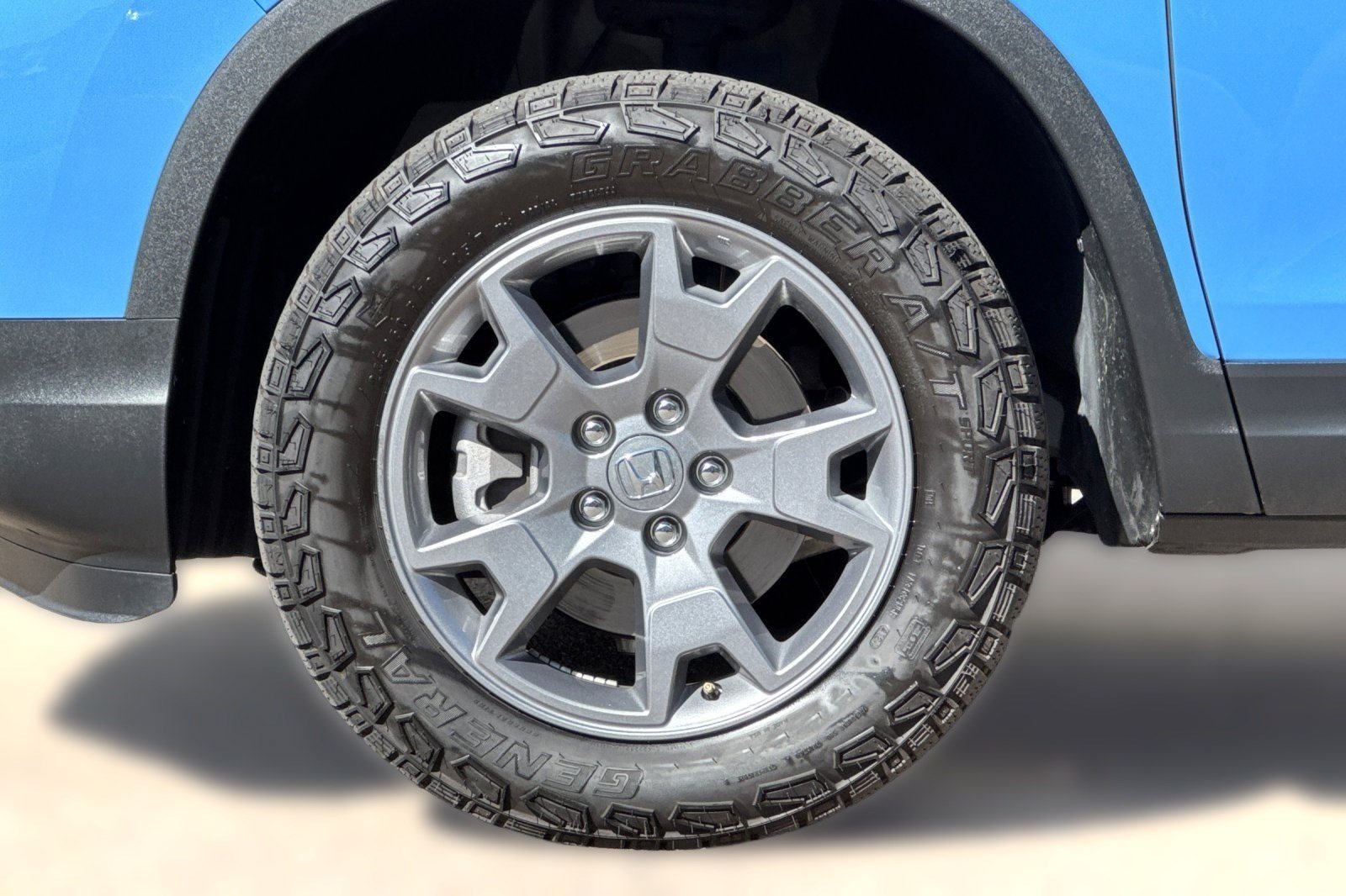 Used 2025 Honda Passport TrailSport image 13