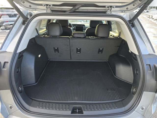 New 2026 GMC Terrain Denali w/ LPO, Floor Liner Package image 22