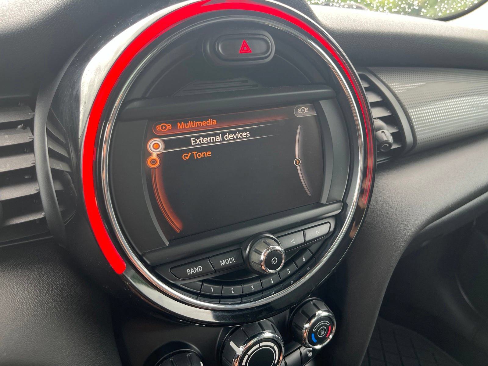 Used 2016 MINI Cooper 4-Door Hardtop FWD image 21