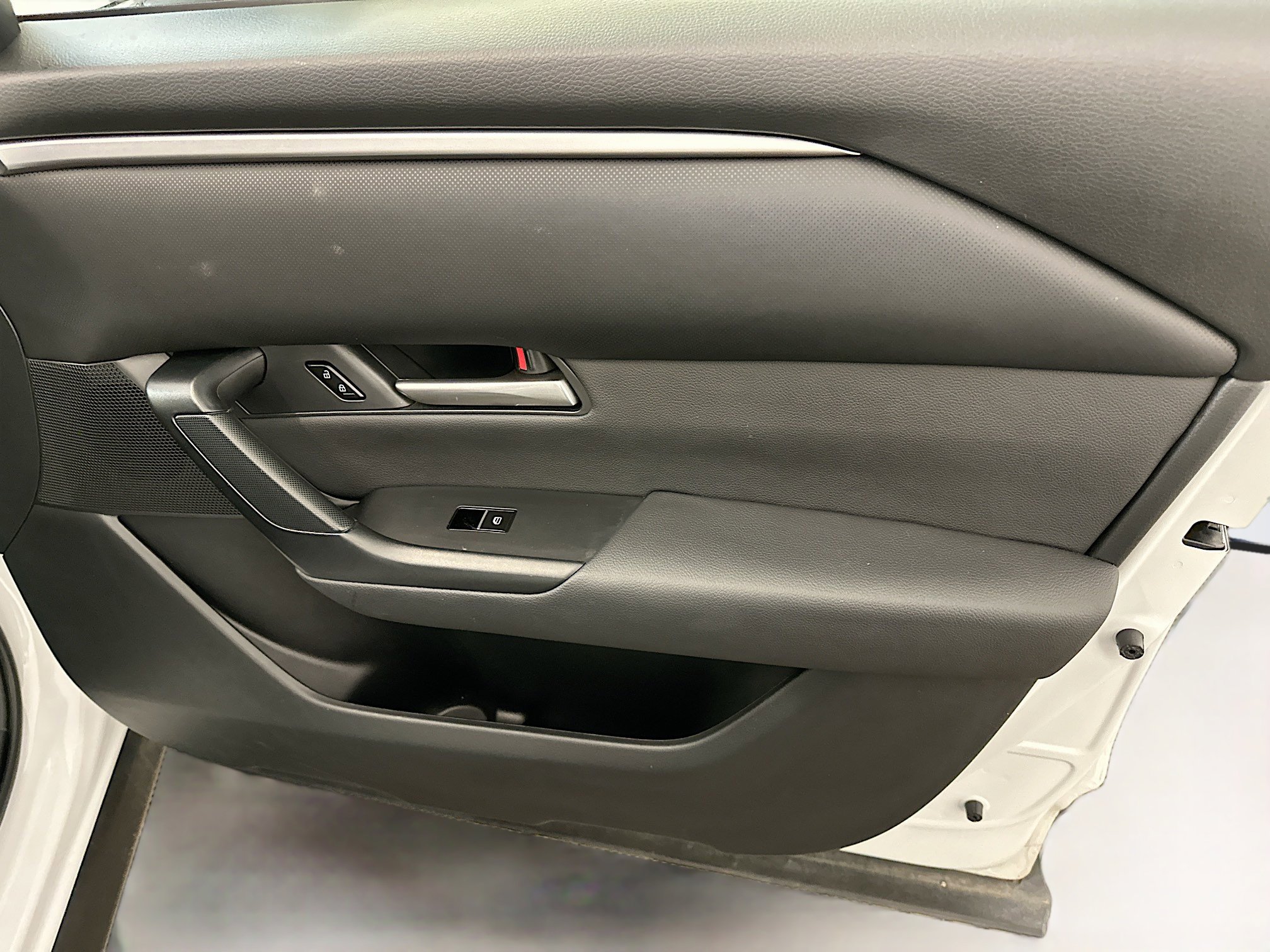 Used 2025 MAZDA CX-50 AWD 2.5 S w/ Preferred Package image 34