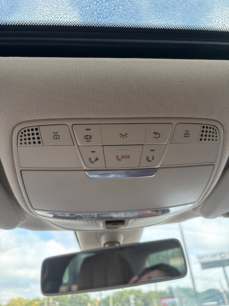 Used 2018 Mercedes-Benz E 300 image 17