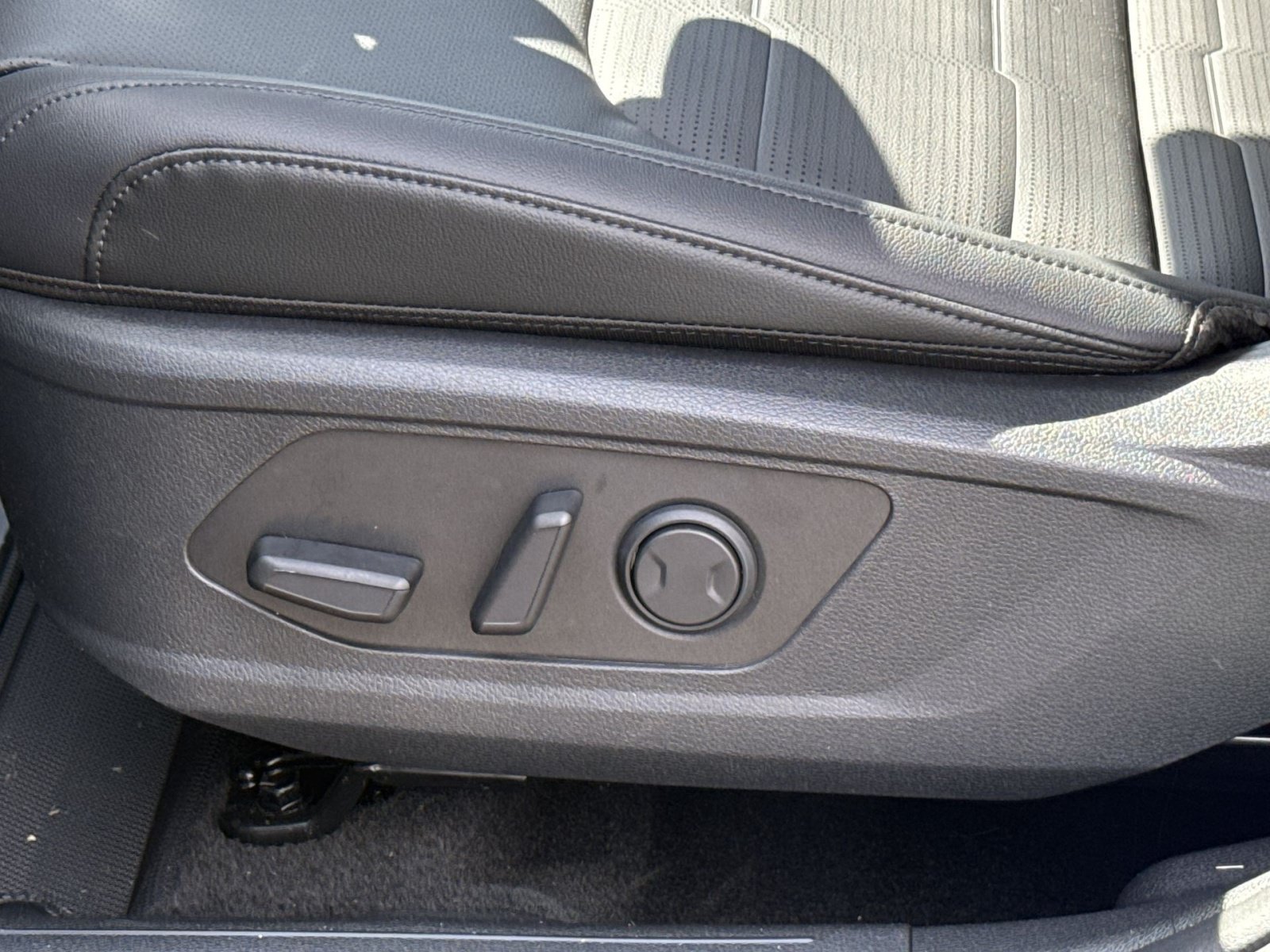 New 2026 Kia Sportage SX FWD image 28