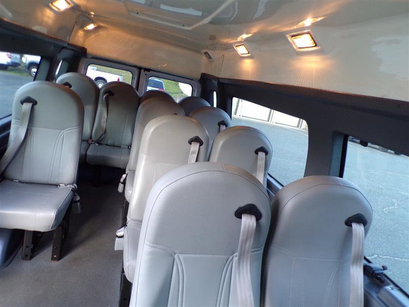 Used 2014 Ford E-250 and Econoline 250 Extended w/ Power Group image 27