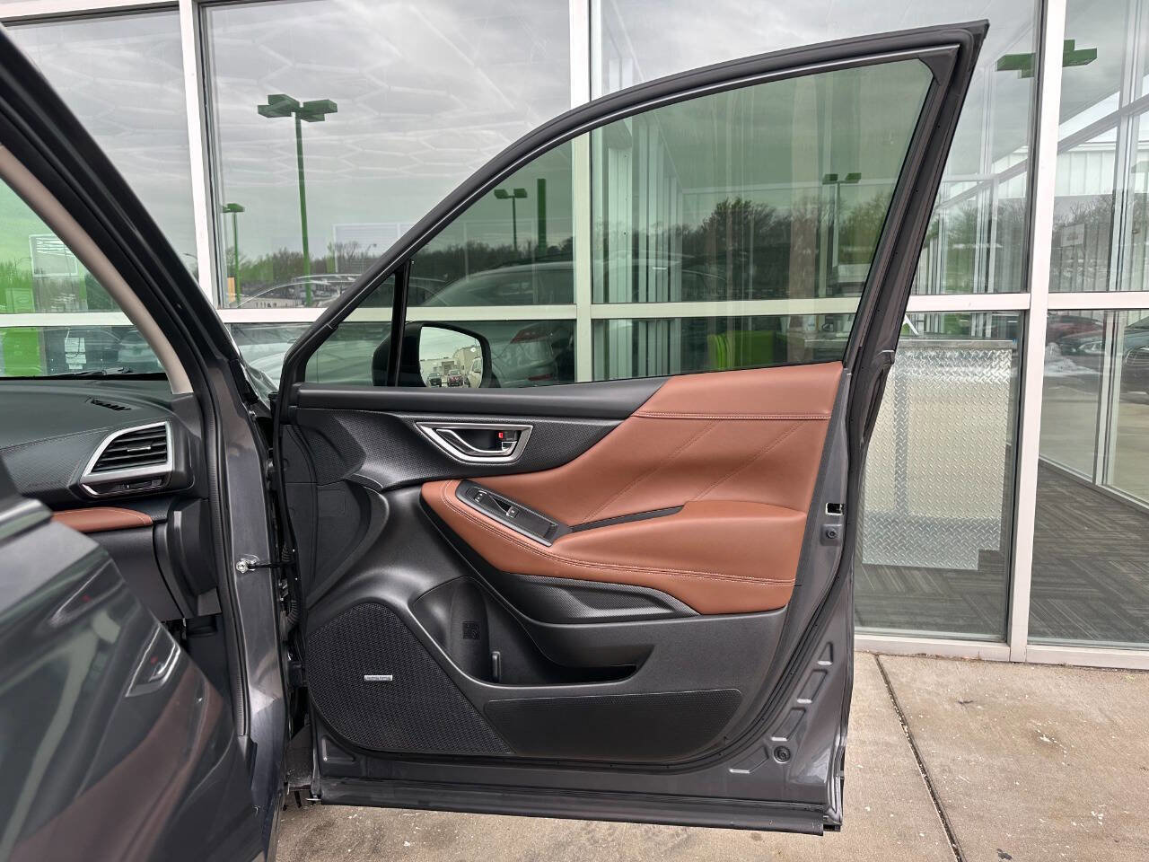 Used 2020 Subaru Forester Touring w/ Popular Package #2 AWD/4WD image 53