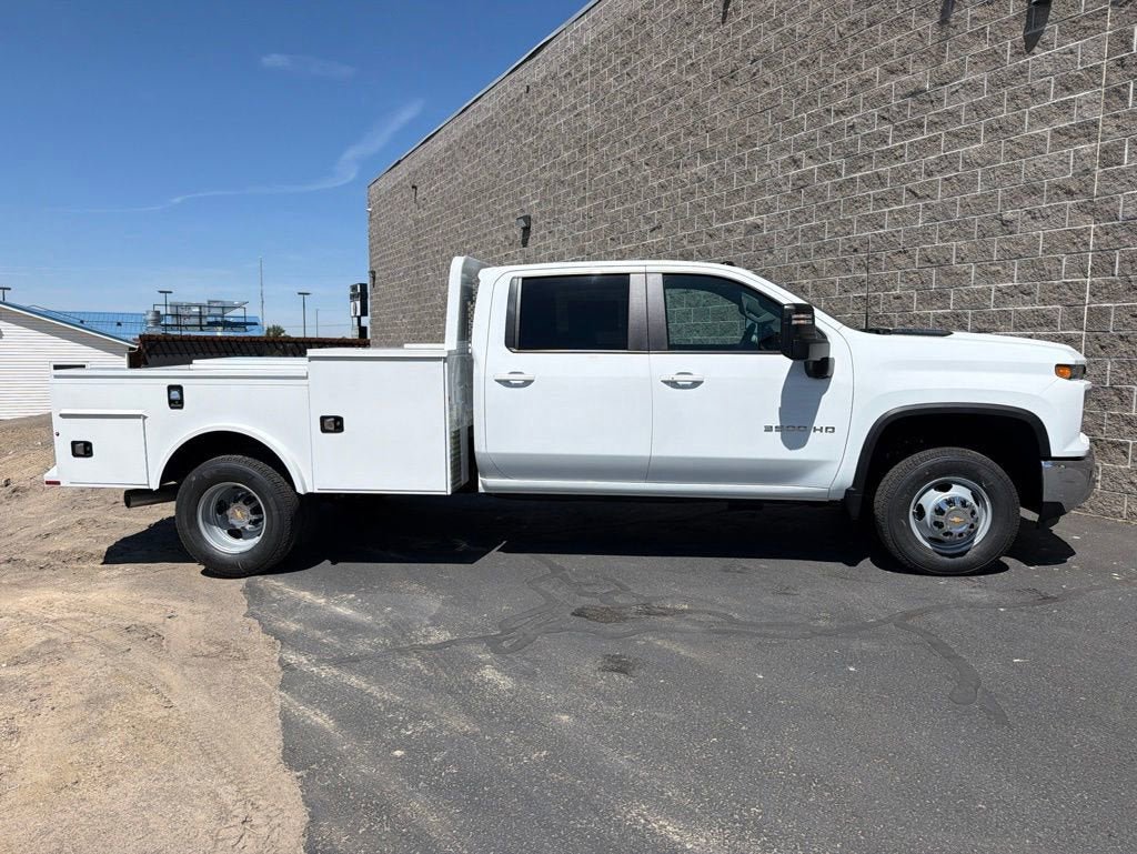 New 2026 Chevrolet Silverado 3500 LT w/ Convenience Package AWD/4WD image 2