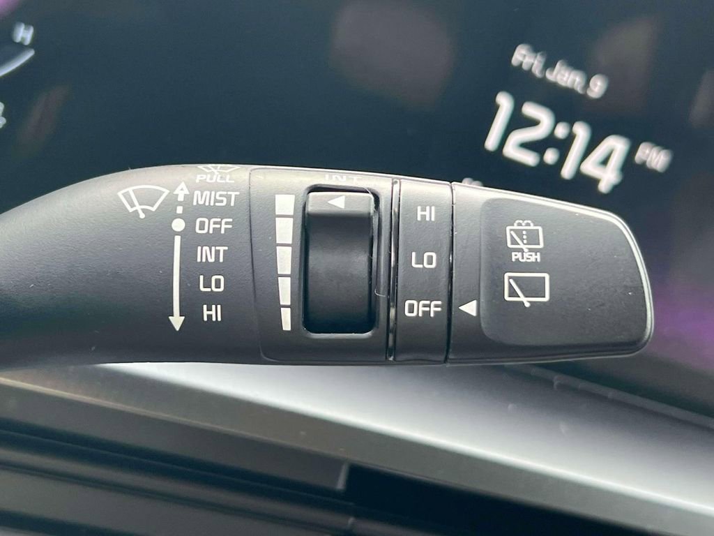 Used 2023 Kia Telluride LX FWD image 23