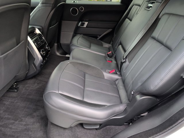 Used 2022 Land Rover Range Rover Sport HST image 21