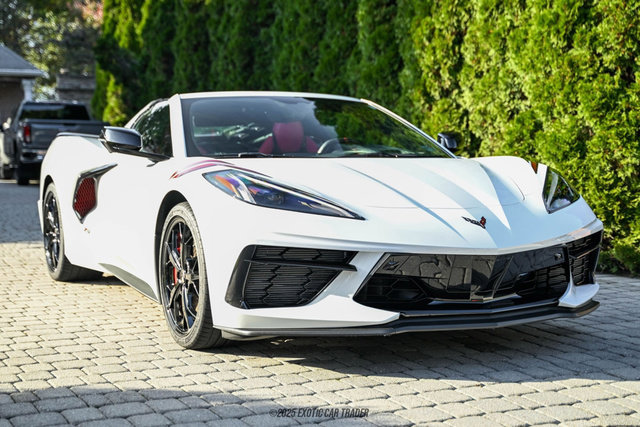 Used 2020 Chevrolet Corvette Stingray Premium Cpe w/ 3LT Preferred Equipment Group image 12