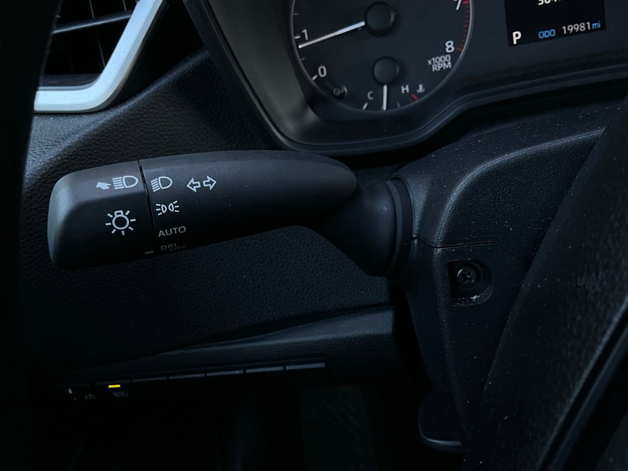 Used 2025 Toyota Corolla LE image 31