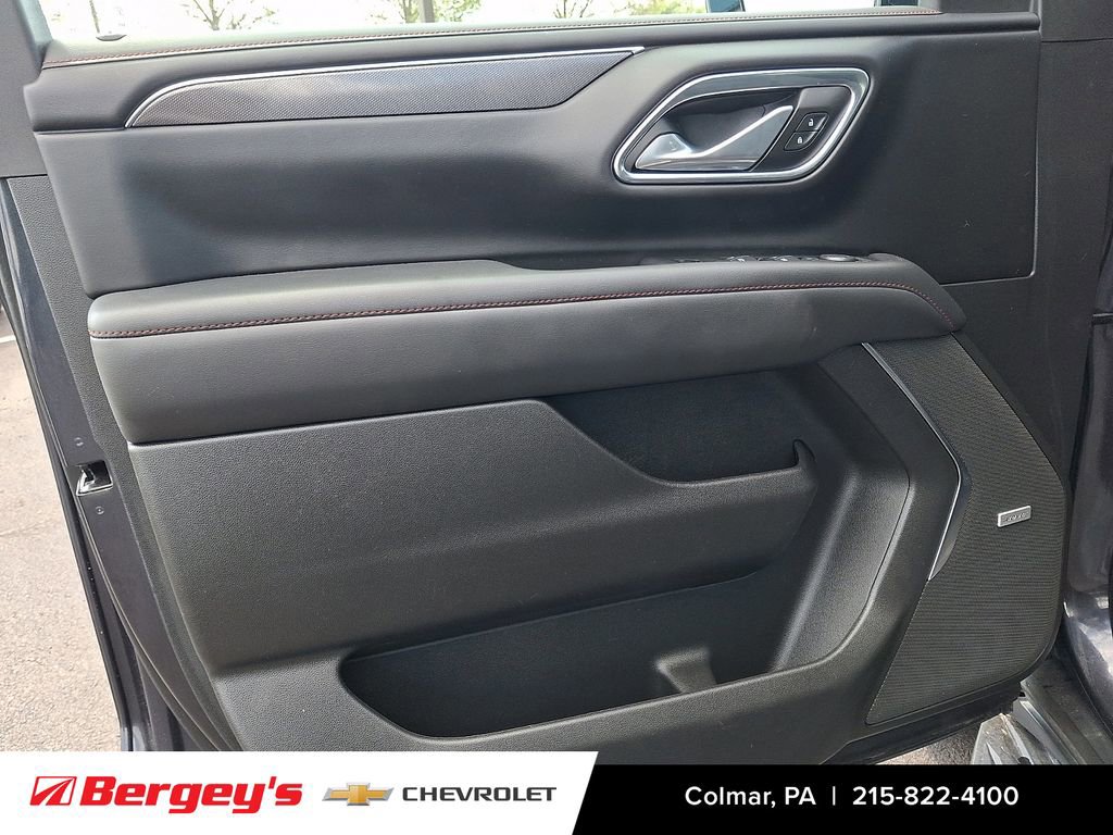 Certified 2023 Chevrolet Suburban RST w/ Luxury Package AWD/4WD image 17