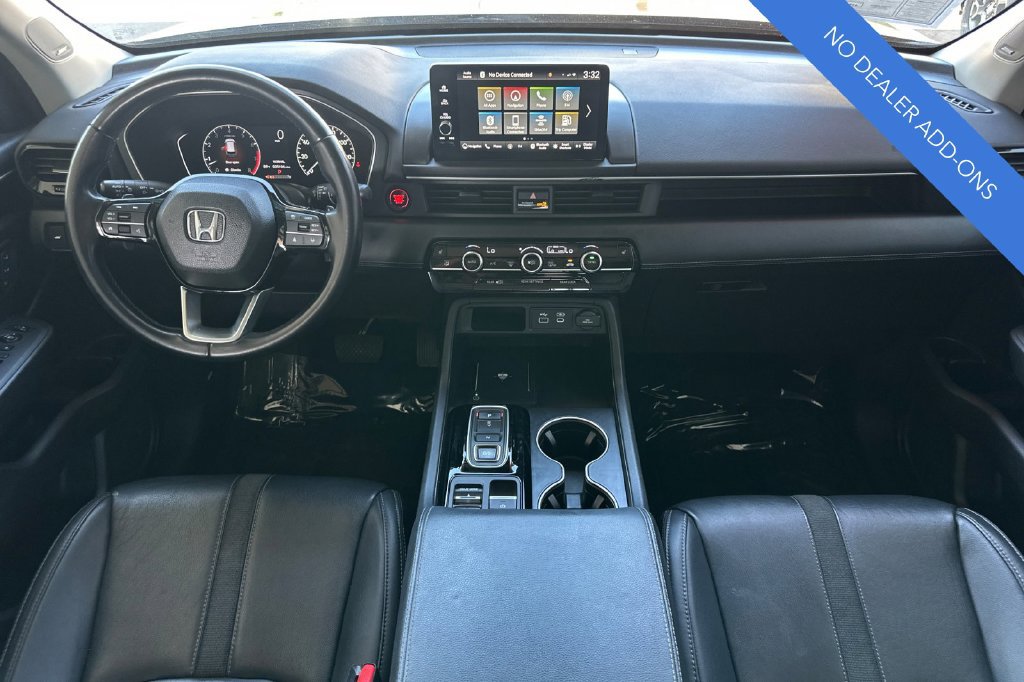 Certified 2023 Honda Pilot Touring image 15