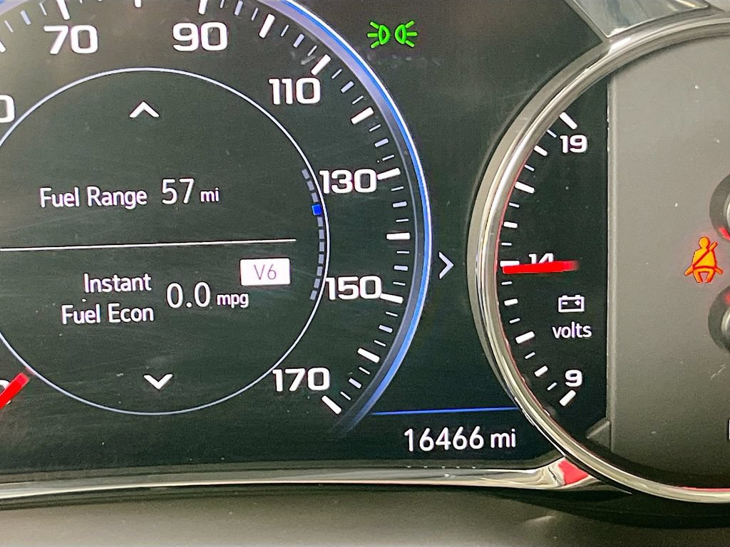 Used 2022 GMC Acadia Denali FWD image 12
