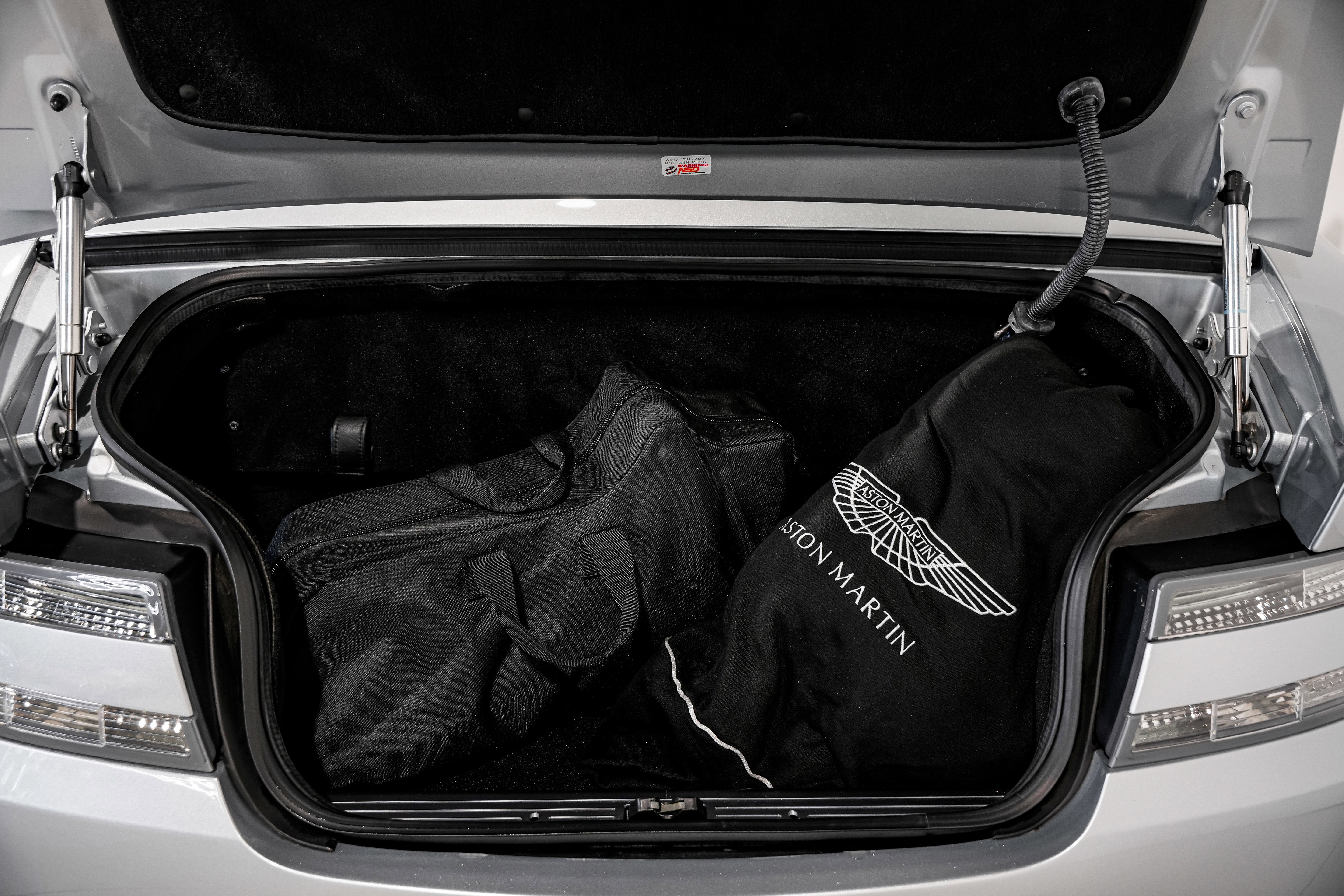 Used 2007 Aston Martin DB9 Volante image 37