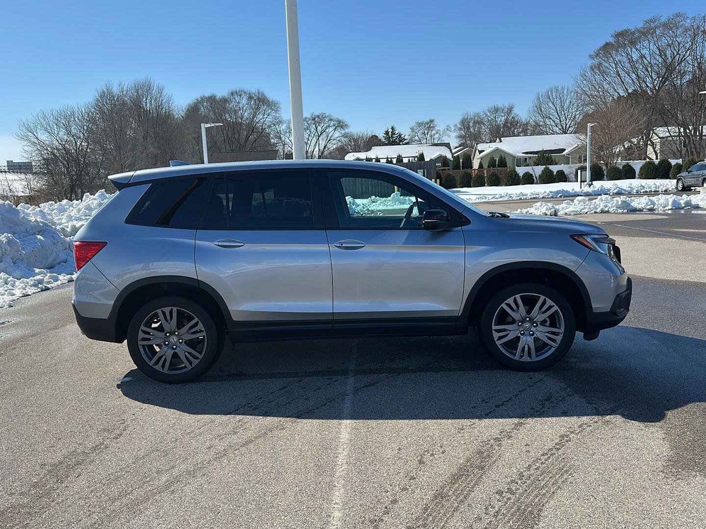 Used 2021 Honda Passport EX-L image 2