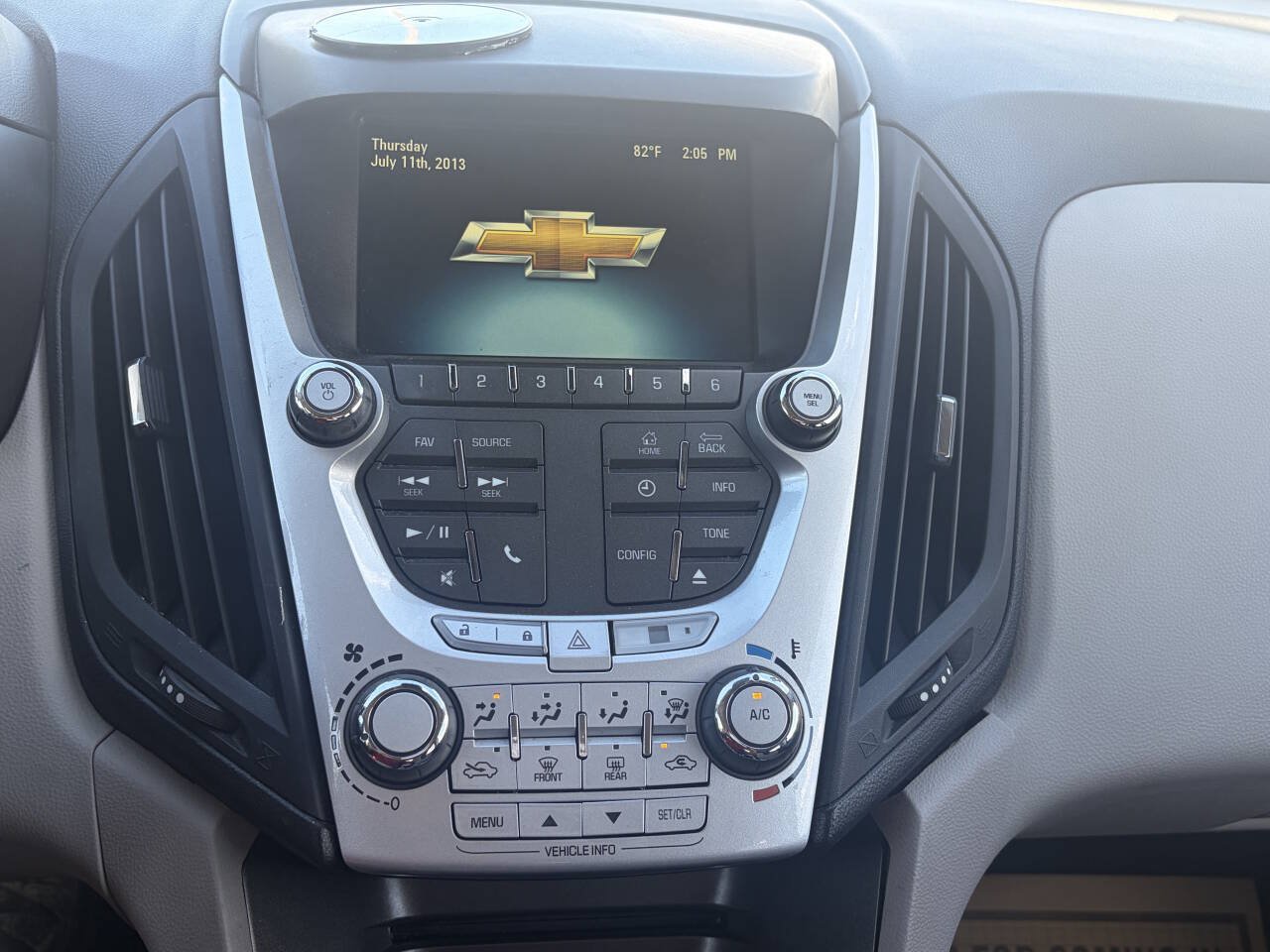 Used 2012 Chevrolet Equinox LT w/ Driver Convenience Package FWD image 19