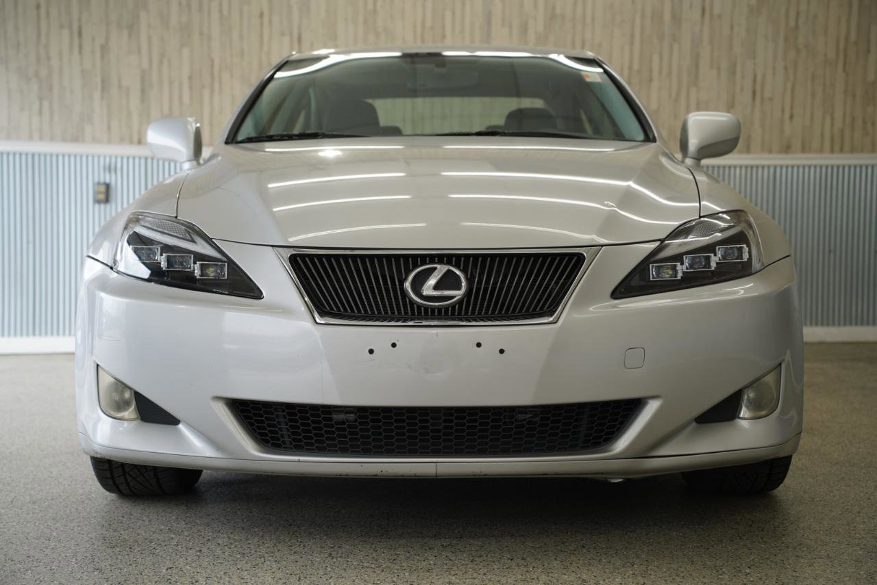 Used 2007 Lexus IS 250 image 3