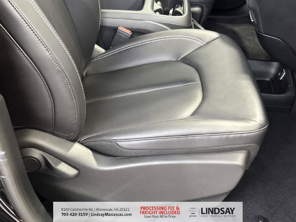 New 2026 Chrysler Pacifica Select w/ S Appearance Package FWD image 12