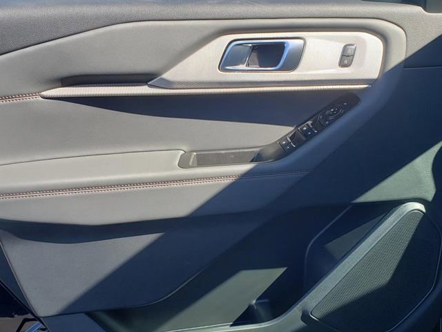 New 2025 Ford Explorer Active w/ Active Comfort Package image 22