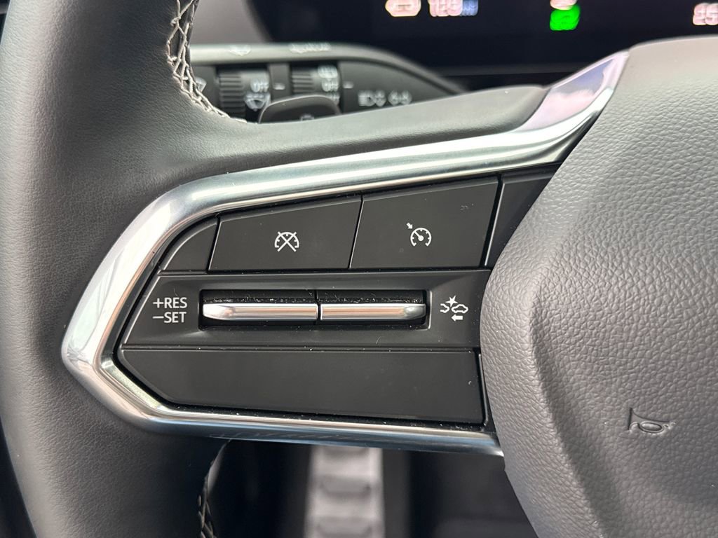 Used 2024 Chevrolet Blazer EV LT image 35