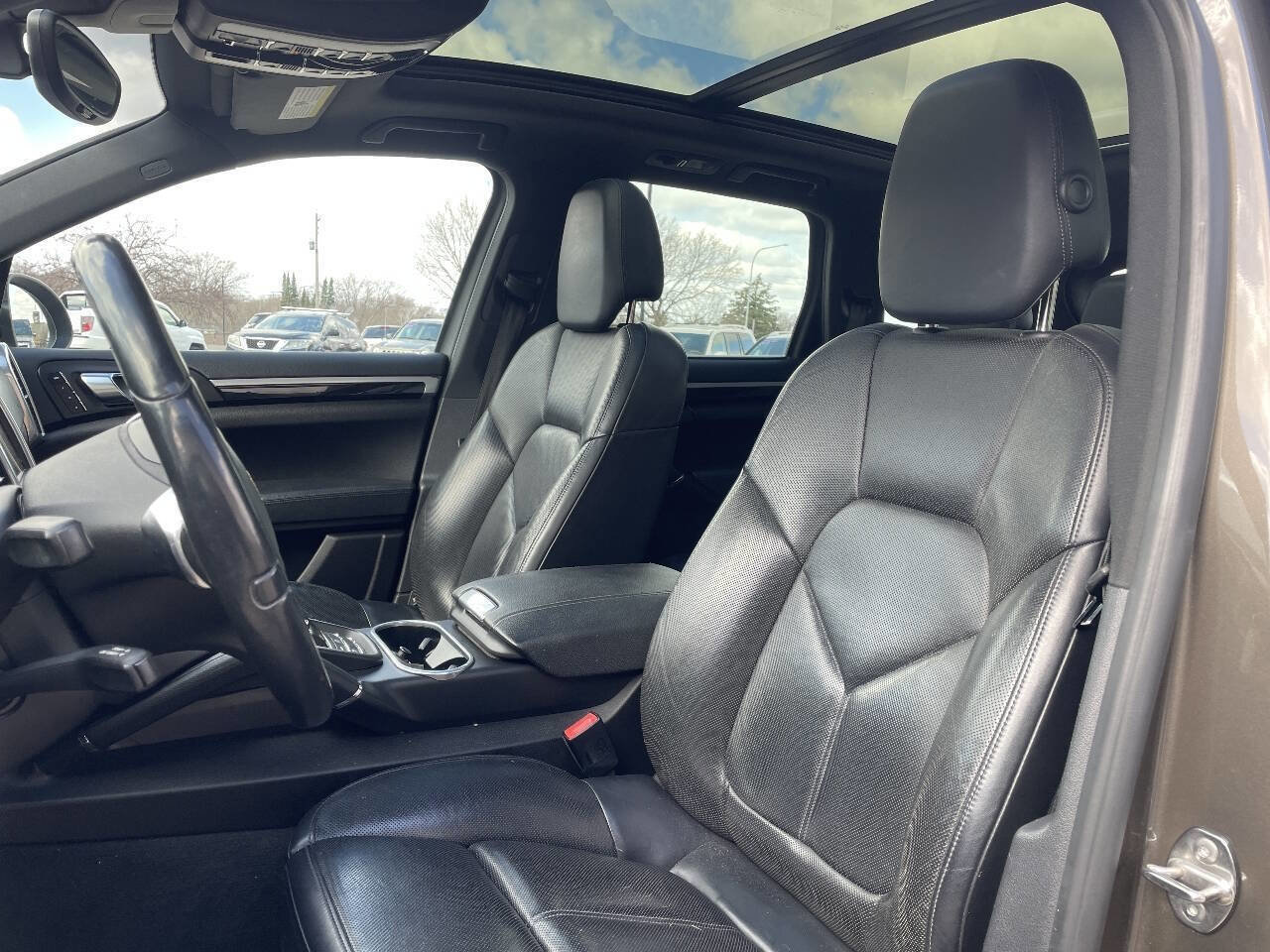 Used 2014 Porsche Cayenne image 13