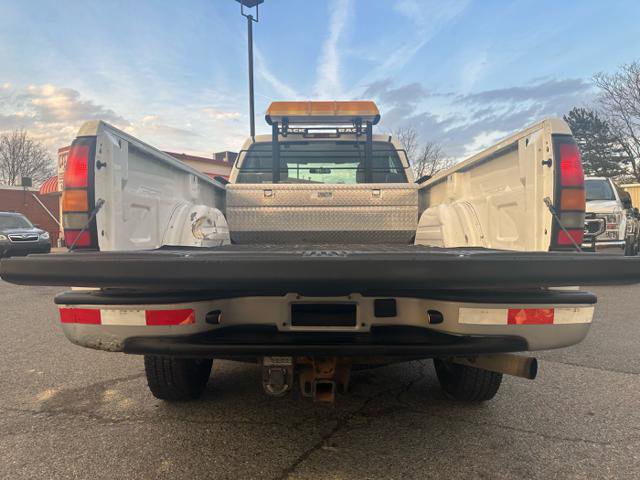 Used 2006 GMC Sierra 2500 W/T w/ Heavy-Duty Power Package image 15