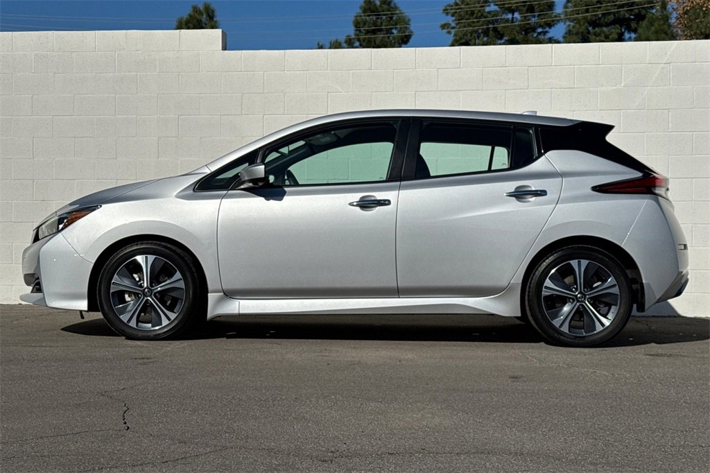 Used 2020 Nissan Leaf SV w/ SV Technology Package image 9