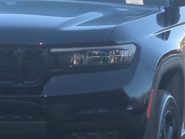 Used 2024 Jeep Grand Cherokee L Laredo image 17