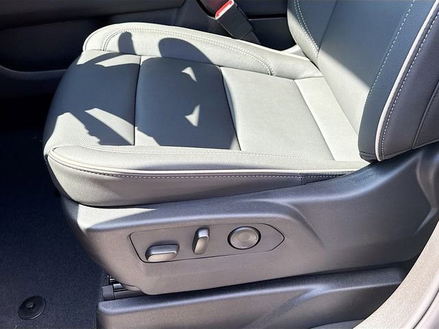 New 2025 Chevrolet Suburban Premier image 21