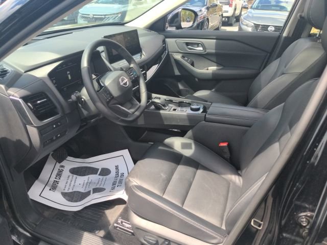 Used 2025 Nissan Rogue SL w/ Tech Package AWD/4WD image 10