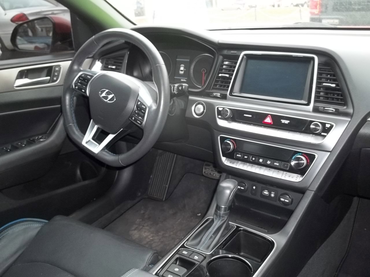 Used 2018 Hyundai Sonata Limited image 5