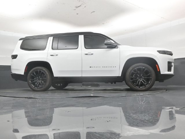 New 2026 Jeep Grand Wagoneer Summit w/ Rear Seat Video Group I AWD/4WD image 53
