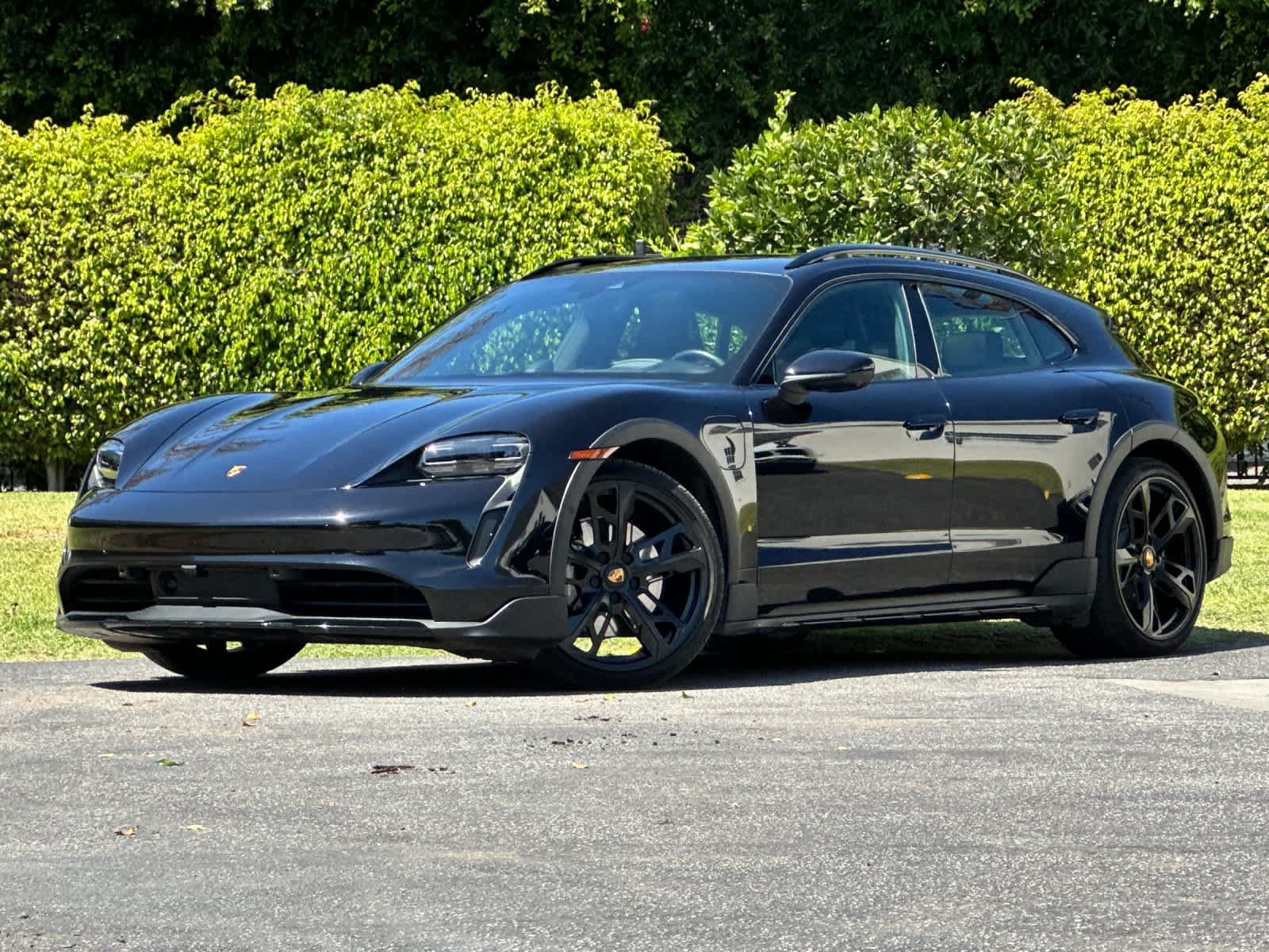 Certified 2023 Porsche Taycan 4S AWD/4WD image 1