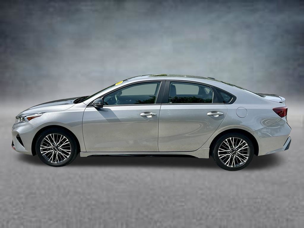 Used 2024 Kia Forte GT-Line w/ GT-Line Premium Package FWD image 8
