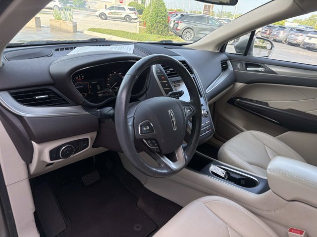 Used 2017 Lincoln MKC Premiere FWD image 14