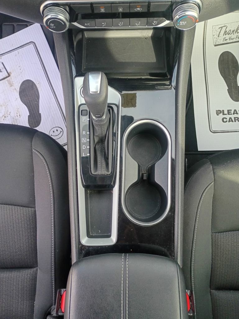 Used 2024 Nissan Altima 2.5 SV image 30