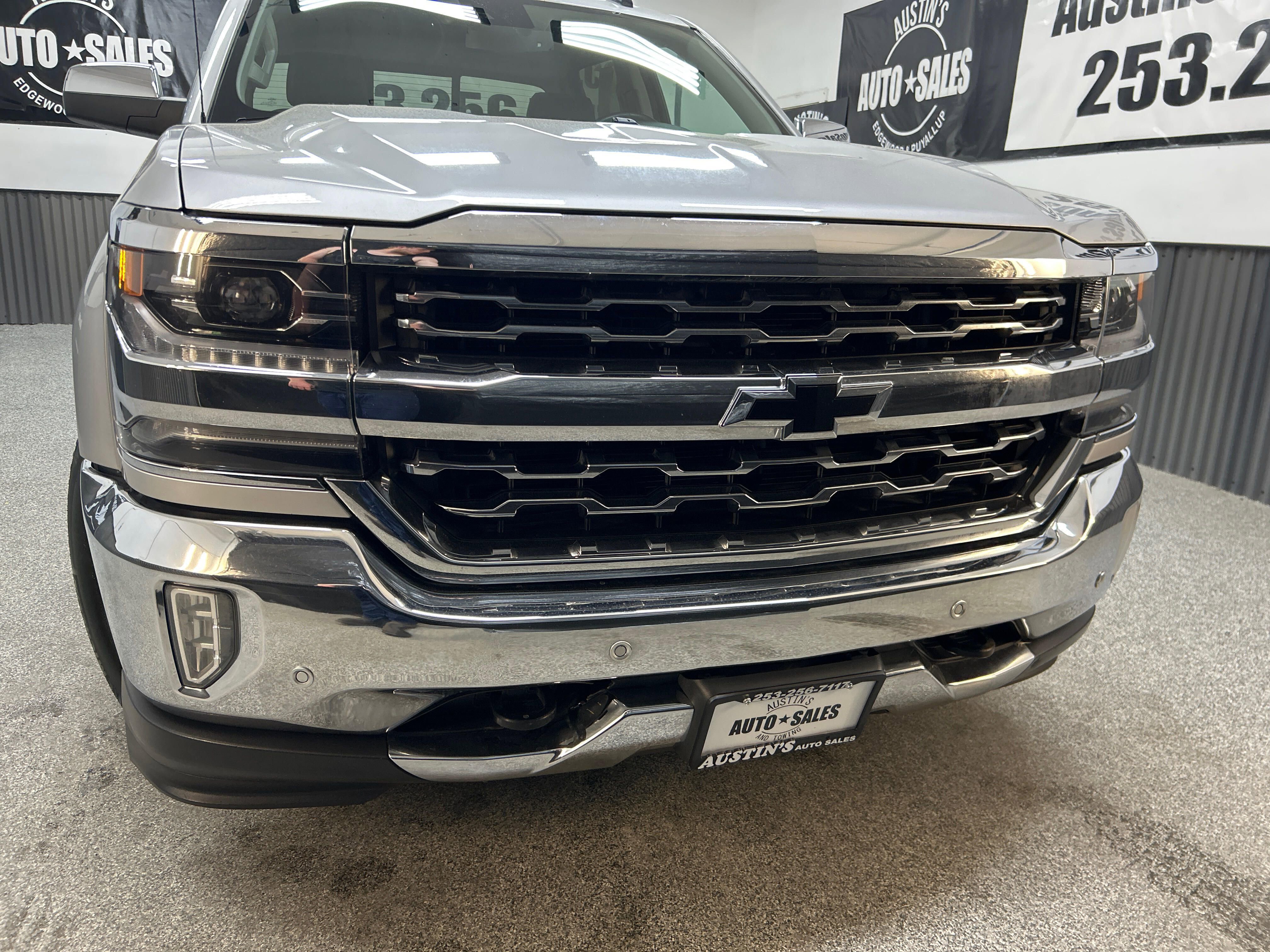 Used 2018 Chevrolet Silverado 1500 LTZ w/ LTZ Plus Package AWD/4WD image 2