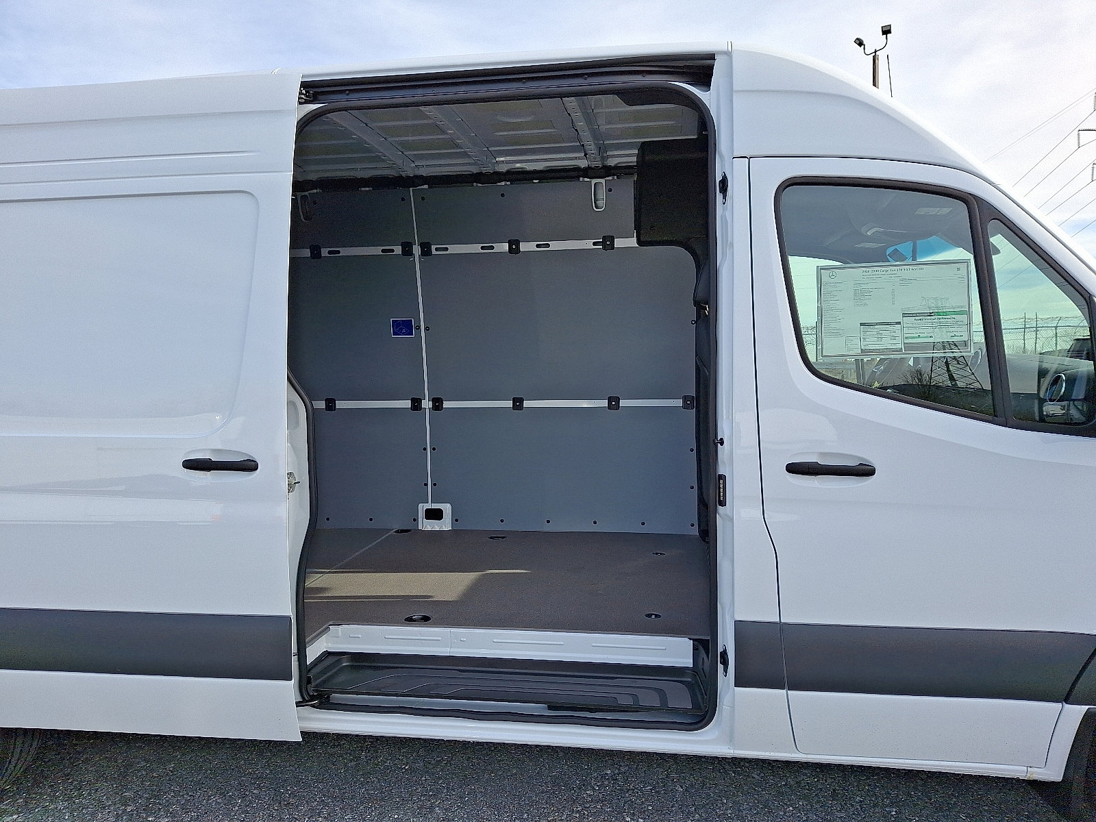 New 2026 Mercedes-Benz Sprinter 2500 image 9