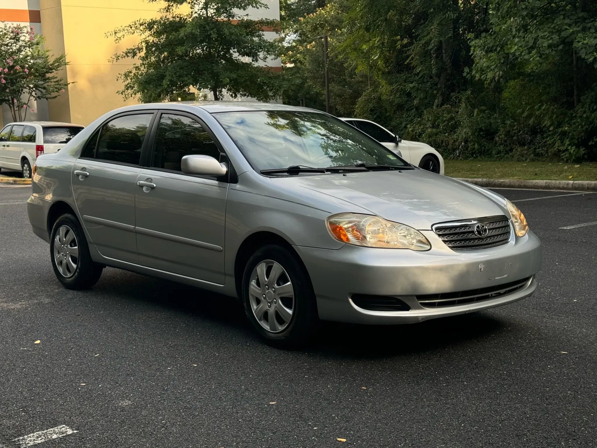 Used 2005 Toyota Corolla LE image 8