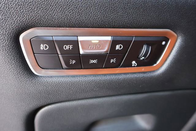 Used 2022 BMW X7 M50i AWD/4WD image 24