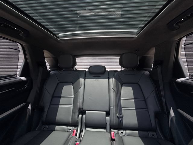 Certified 2026 Porsche Cayenne GTS AWD/4WD image 28