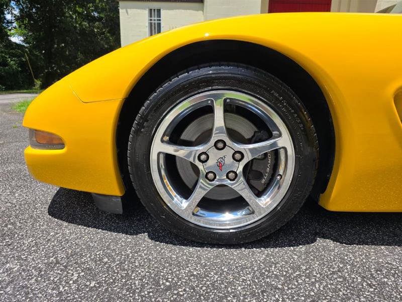 Used 2000 Chevrolet Corvette Coupe w/ Memory Pkg image 18