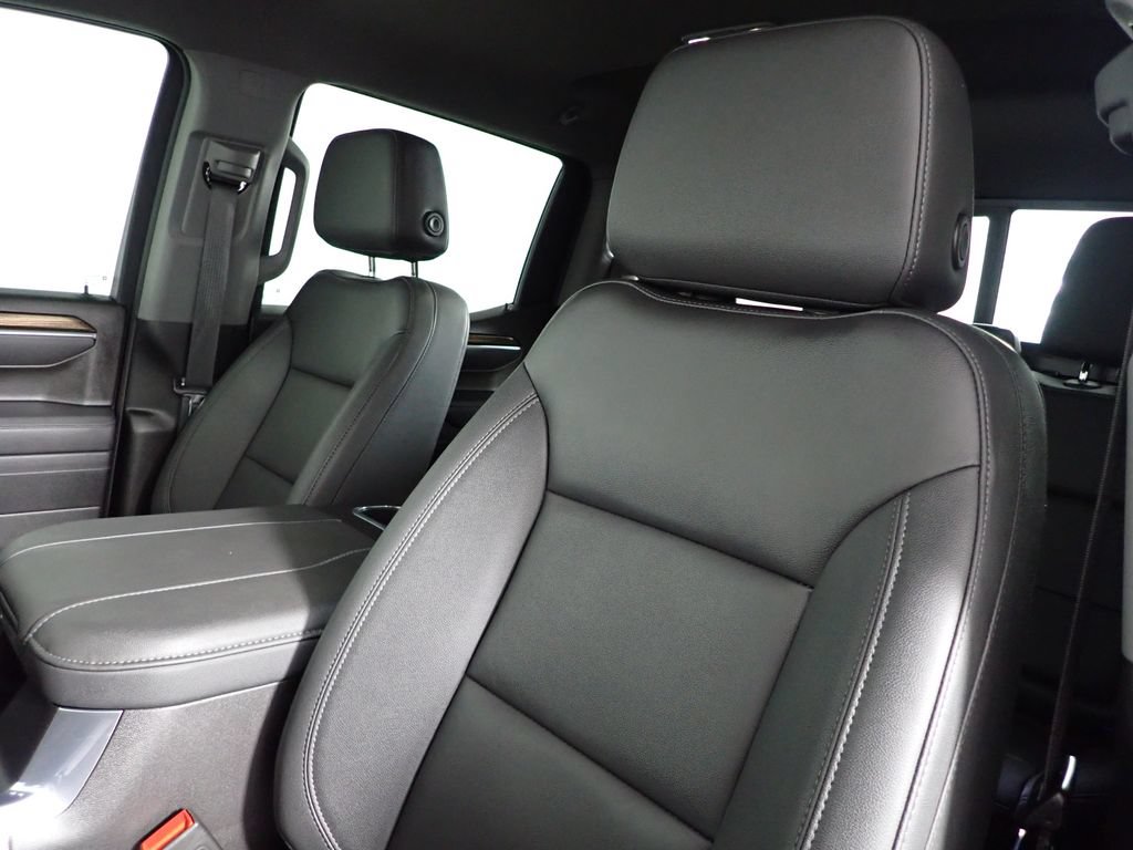Used 2025 Chevrolet Silverado 1500 LT Trail Boss w/ Convenience Package II AWD/4WD image 22