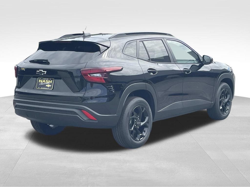 New 2026 Chevrolet Trax LT w/ Driver Confidence Package FWD video 3