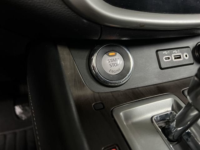 Used 2019 Nissan Murano Platinum FWD image 17