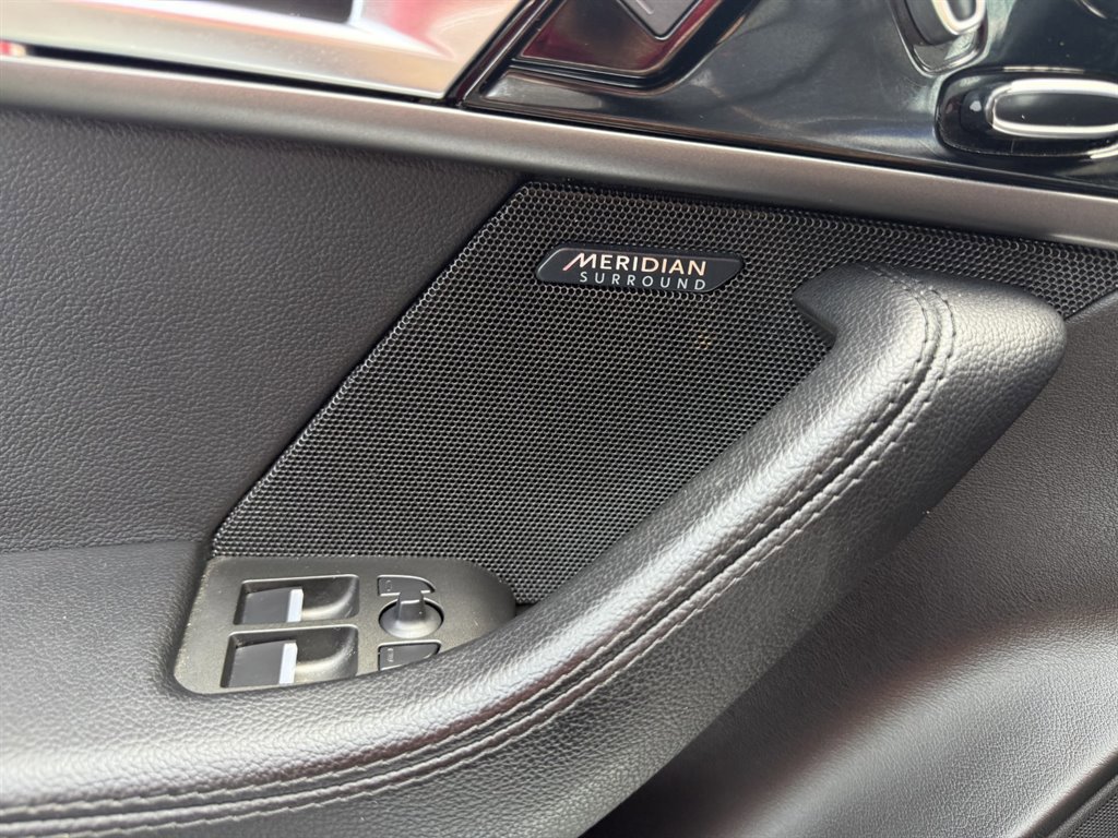 Used 2017 Jaguar F-TYPE Convertible image 29