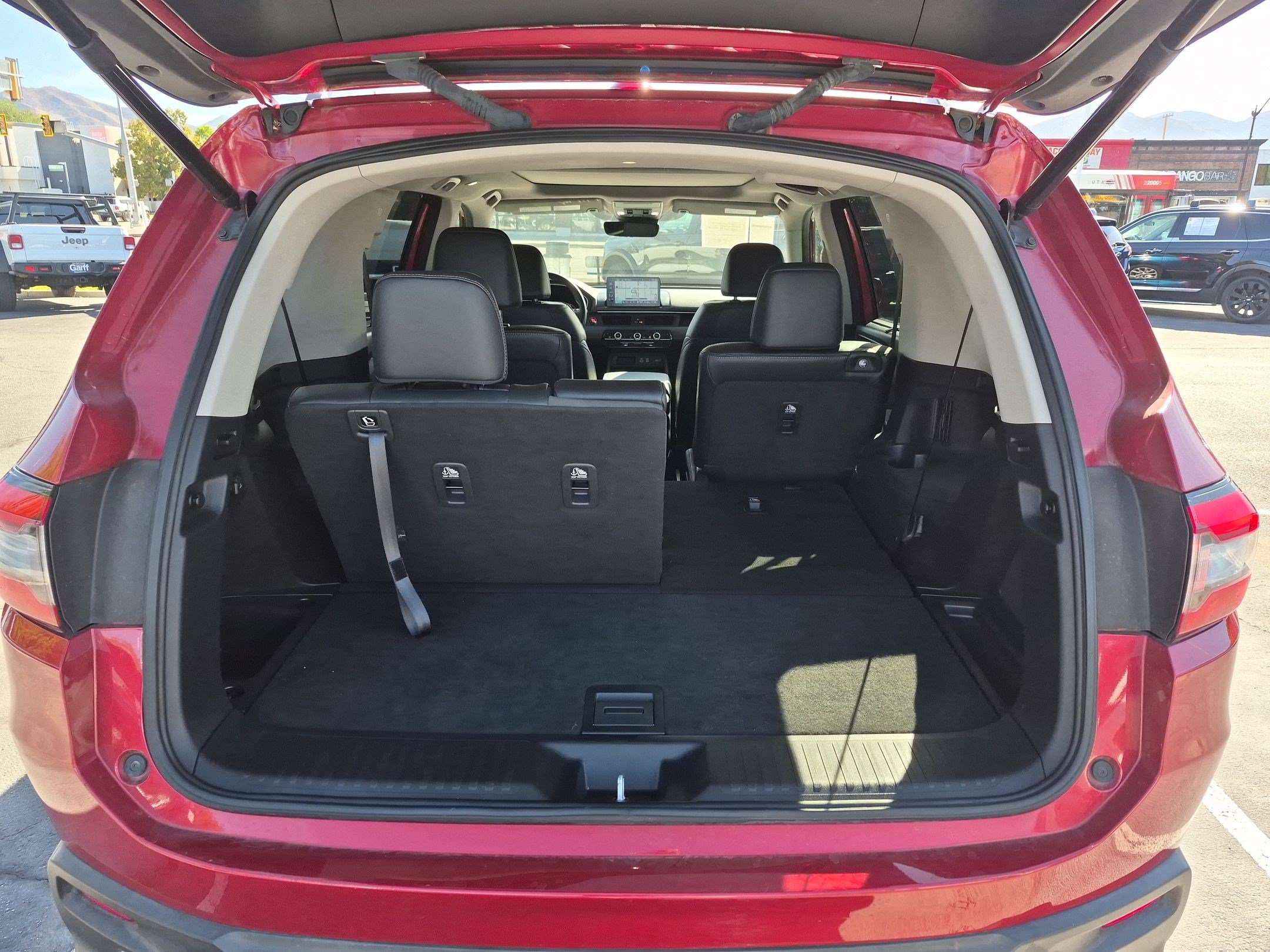 Used 2024 Honda Pilot Touring image 30