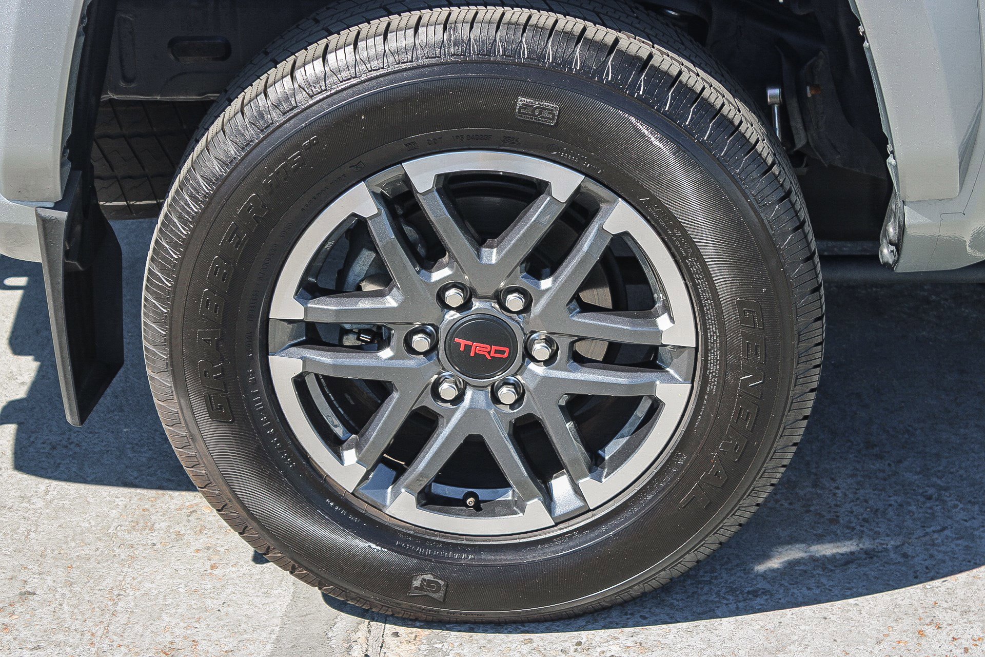 Used 2024 Toyota Tacoma TRD Sport w/ TRD Sport Upgrade Package image 12