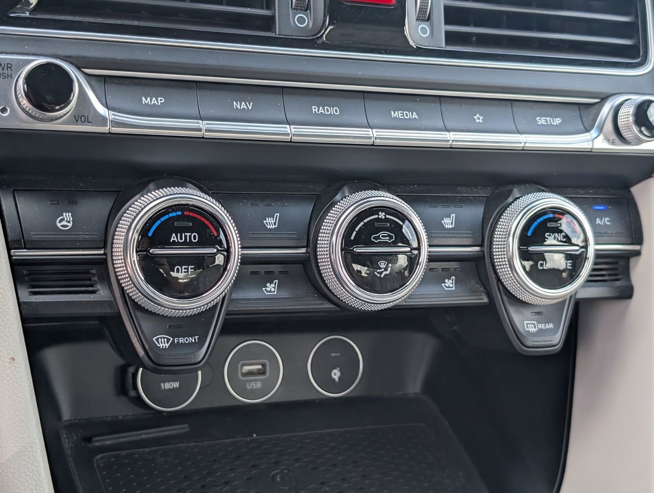 Used 2023 Genesis G70 2.0T w/ Sport Prestige Package image 15