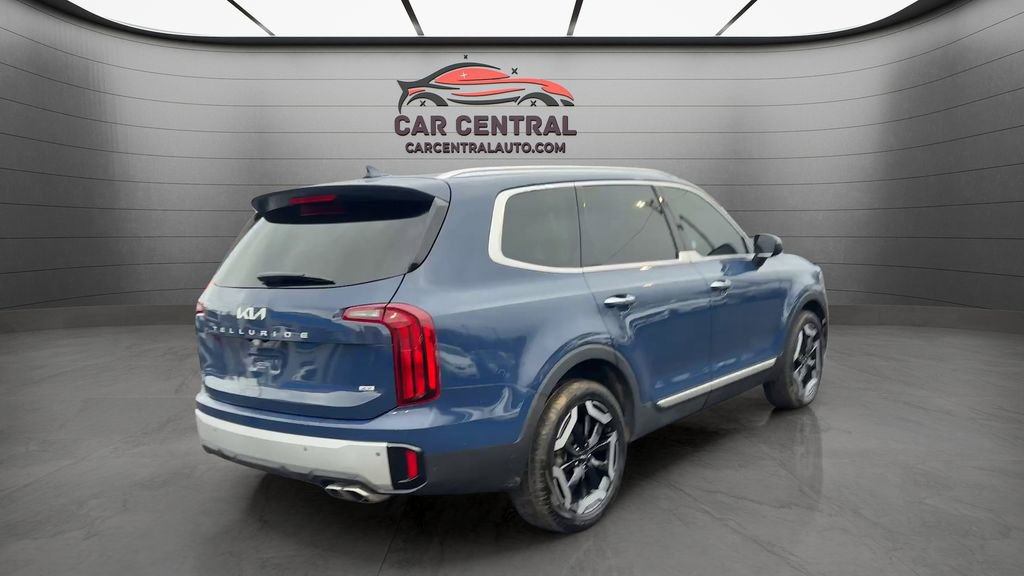 Used 2025 Kia Telluride S image 5
